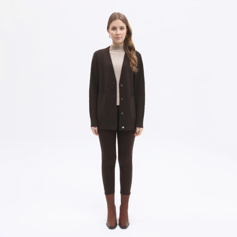 Pantalon droit en maille de laine de yak